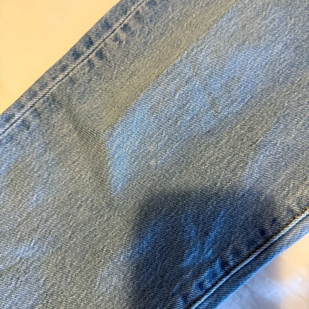 VINTAGE Levi's womens Straight Jeans in Light Blue